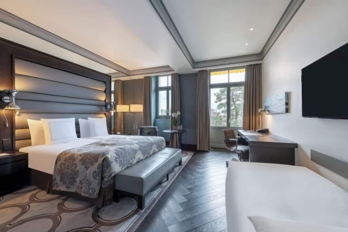 Hypo-allergenic bedding available, minibar, in-room safe, desk