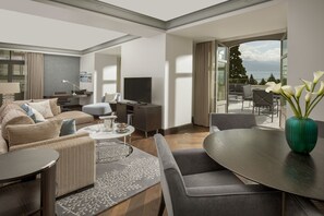 Hypoallergeen beddengoed, een minibar, een kluis op de kamer