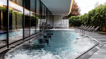 Sauna, bain Ă remous, hammam, hammam, soins corporels