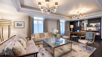 Royal Suite (Savoy) | Living area | 50-cm LCD TV with cable channels, TV