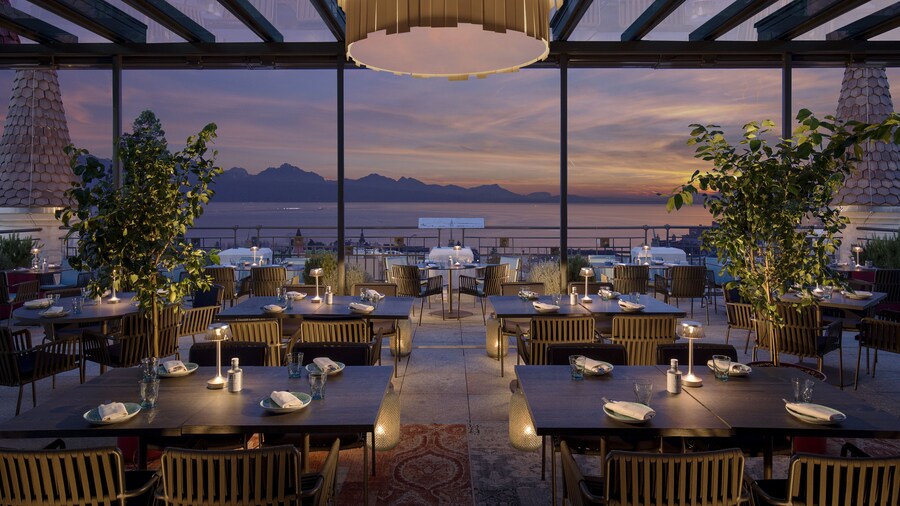 Royal Savoy Hotel & Spa