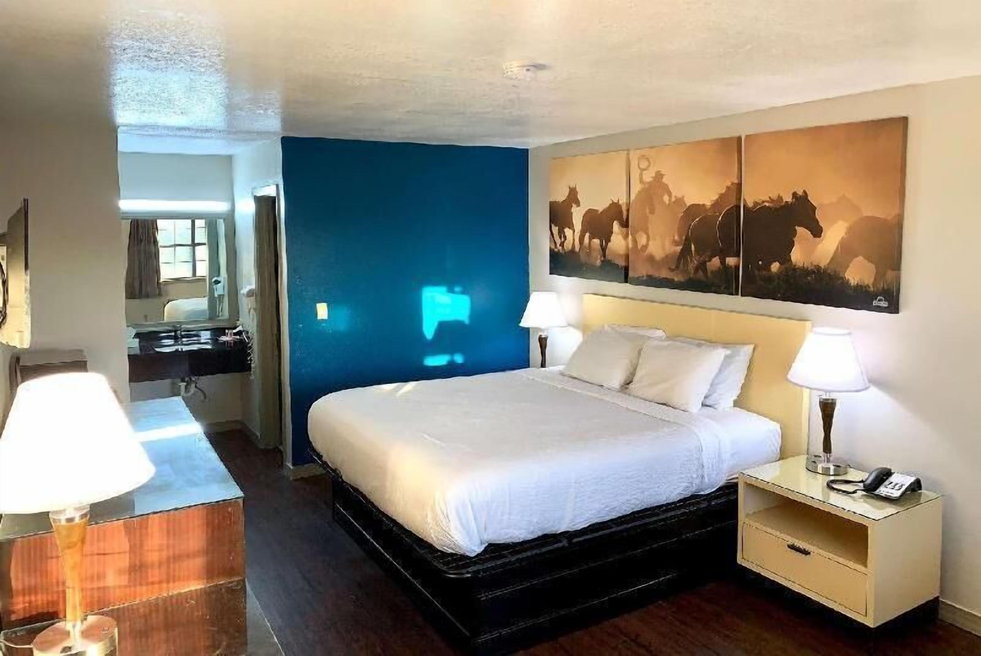 Desk, free WiFi, bed sheets, alarm clocks