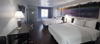 Days Inn by Wyndham Canton