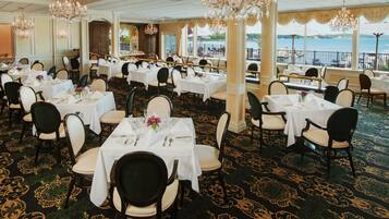 Full breakfast for a fee