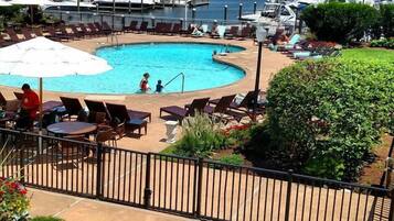 Seasonal outdoor pool