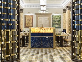 每日供应全套早餐（每人 EUR 23.00）