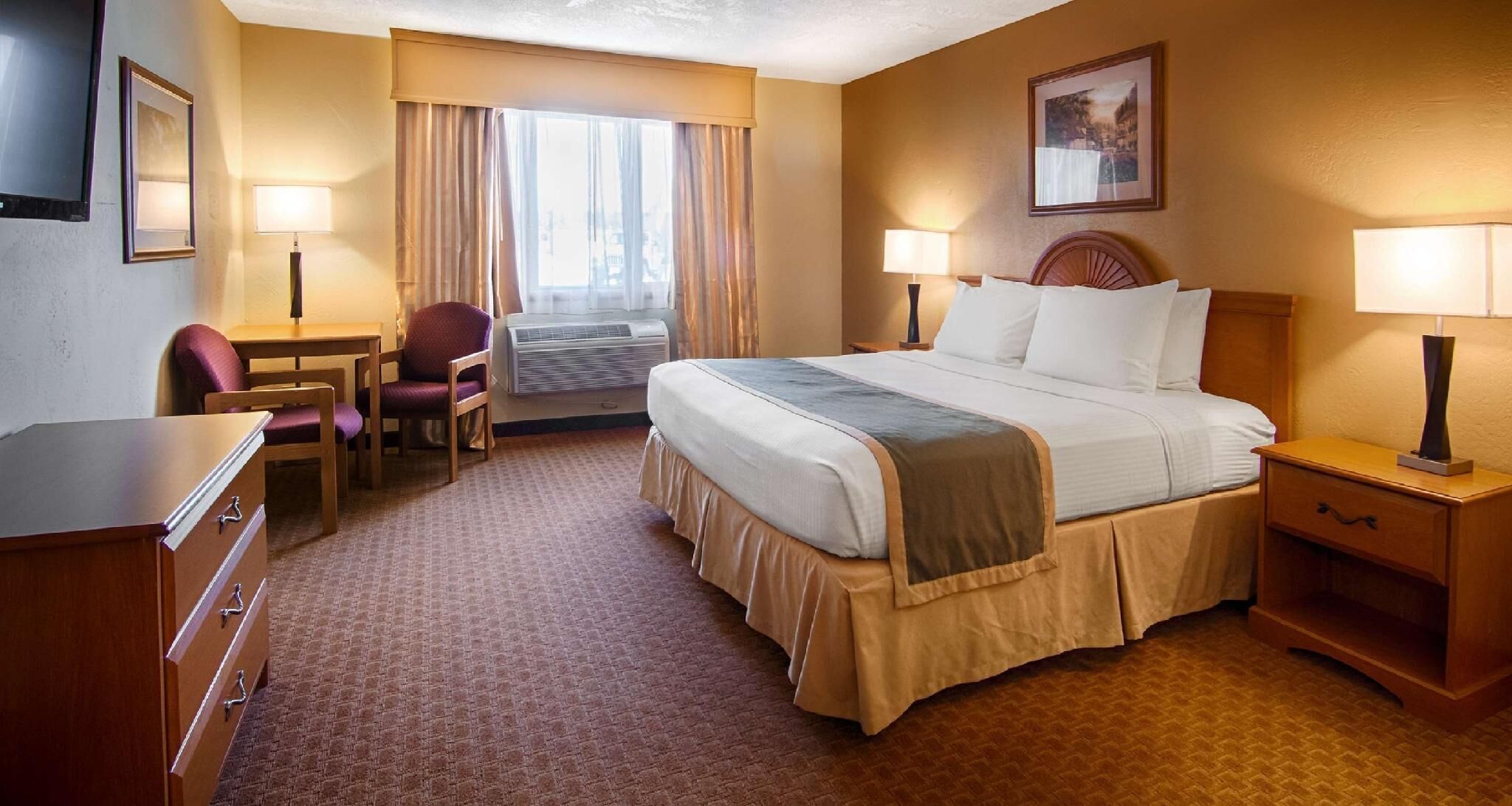 مكواة/لوح كي وواي فاي وملاءات أسرّة