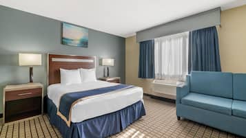 Standard Room, 1 King Bed, Non Smoking, Microwave | Iron/ironing board, WiFi, bed sheets