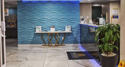 Days Inn by Wyndham Marianna