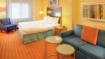 Executive Room, 1 King Bed with Sofa bed | Premium bedding, down comforters, pillowtop beds, desk