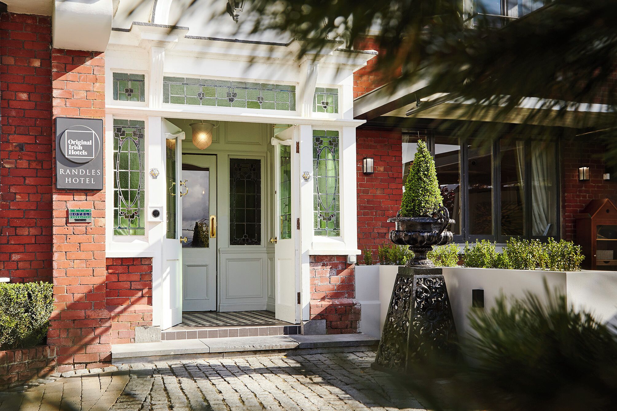 Photo - Killarney Randles Hotel