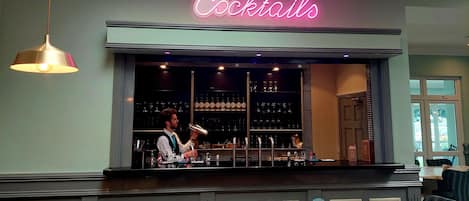Bar (en el alojamiento)
