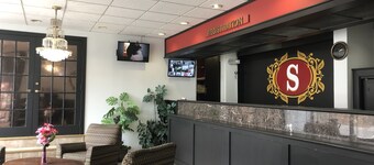 Schenectady Inn & Suites