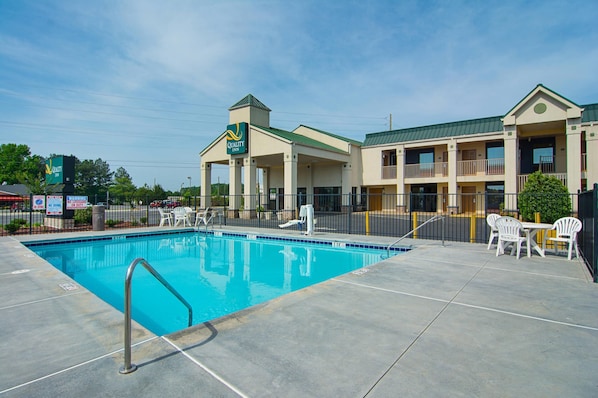 Seasonal outdoor pool