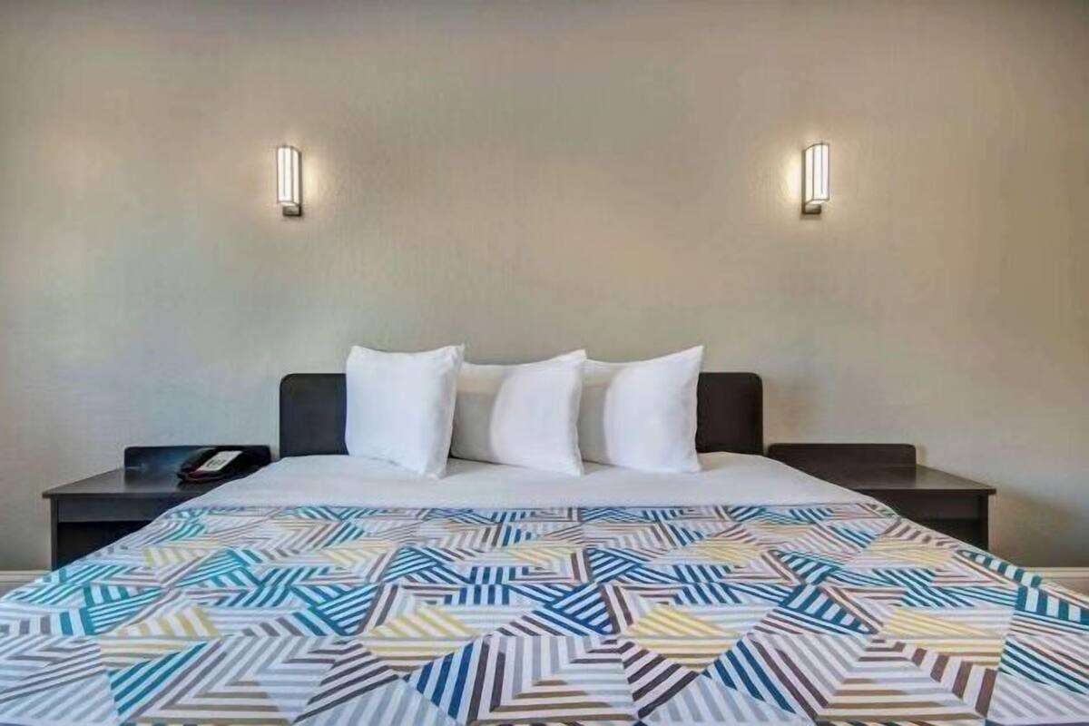 Wifi gratis y ropa de cama 