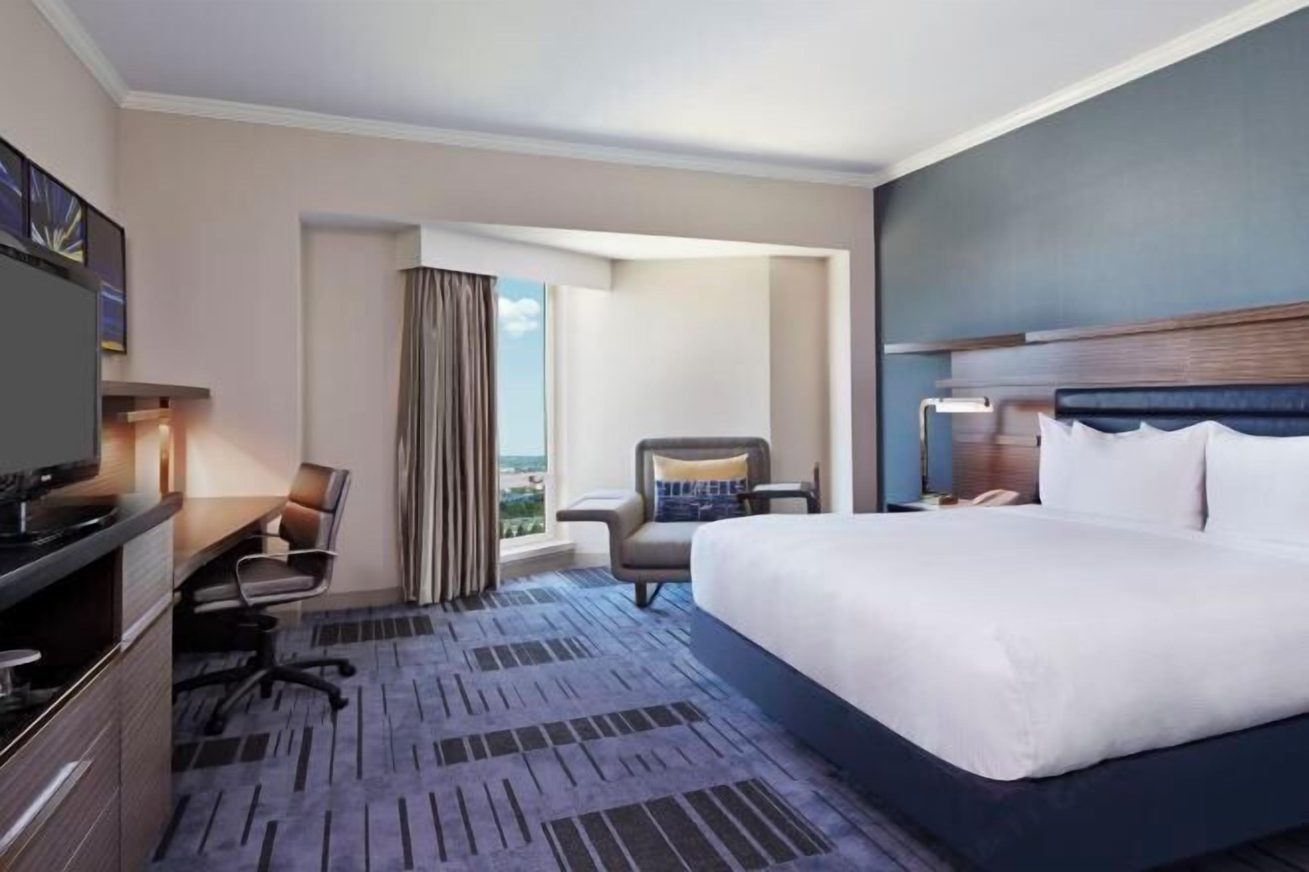 Literie de qualité supérieure, coffres-forts dans les chambres, bureau