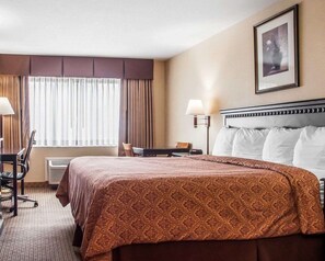 Room, 1 King Bed, Accessible, Non Smoking | Iron/ironing board, free WiFi, bed sheets, alarm clocks - Econo Lodge Elmira-Corning (Elmira)