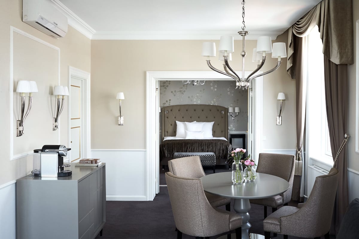 1 bedroom, minibar, in-room safe, desk