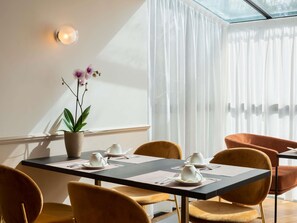 Daily buffet breakfast (EUR 18 per person)