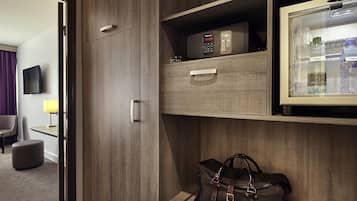 Minibar, in-room safe, desk, blackout curtains