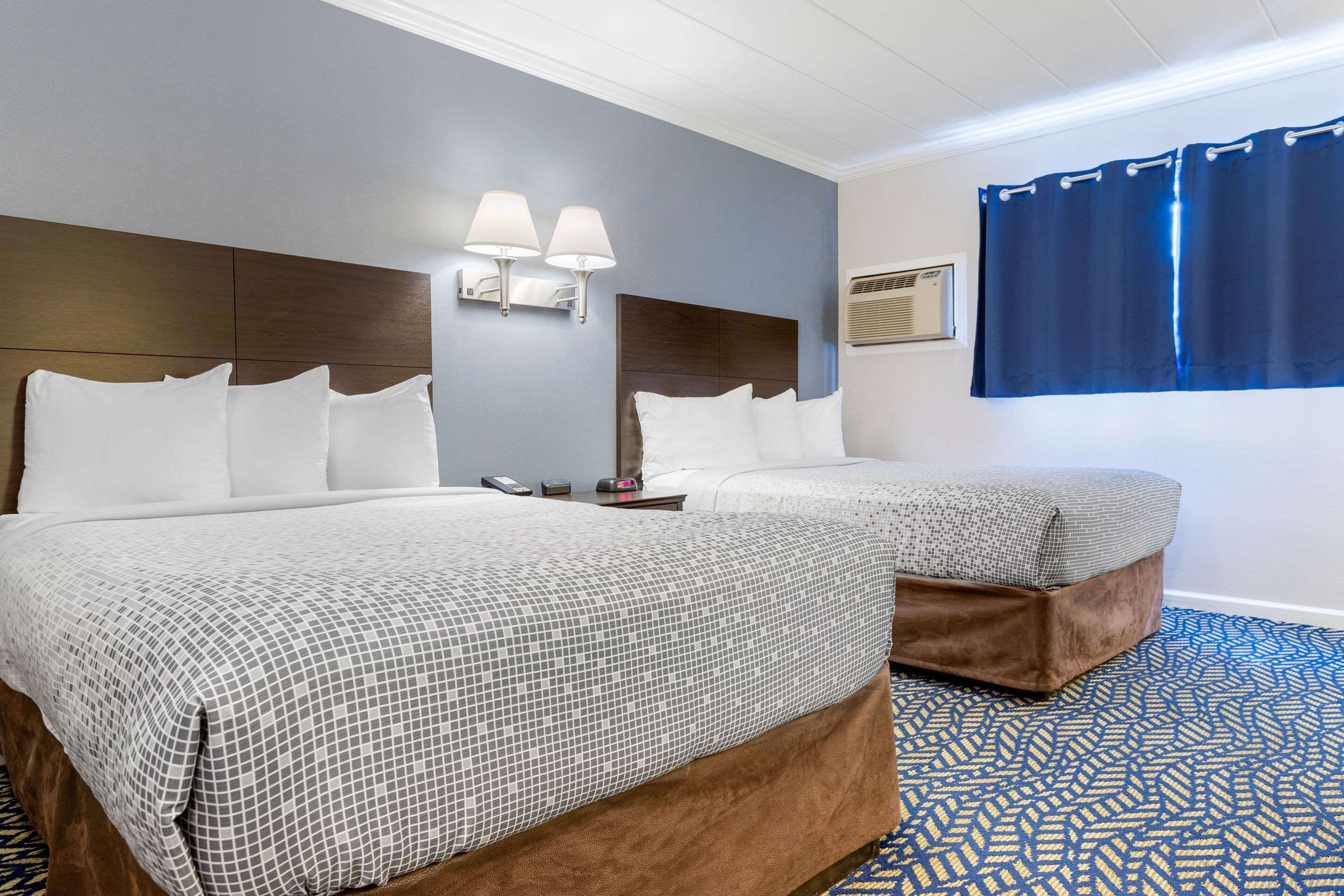 Photo - Econo Lodge Hicksville - Long Island