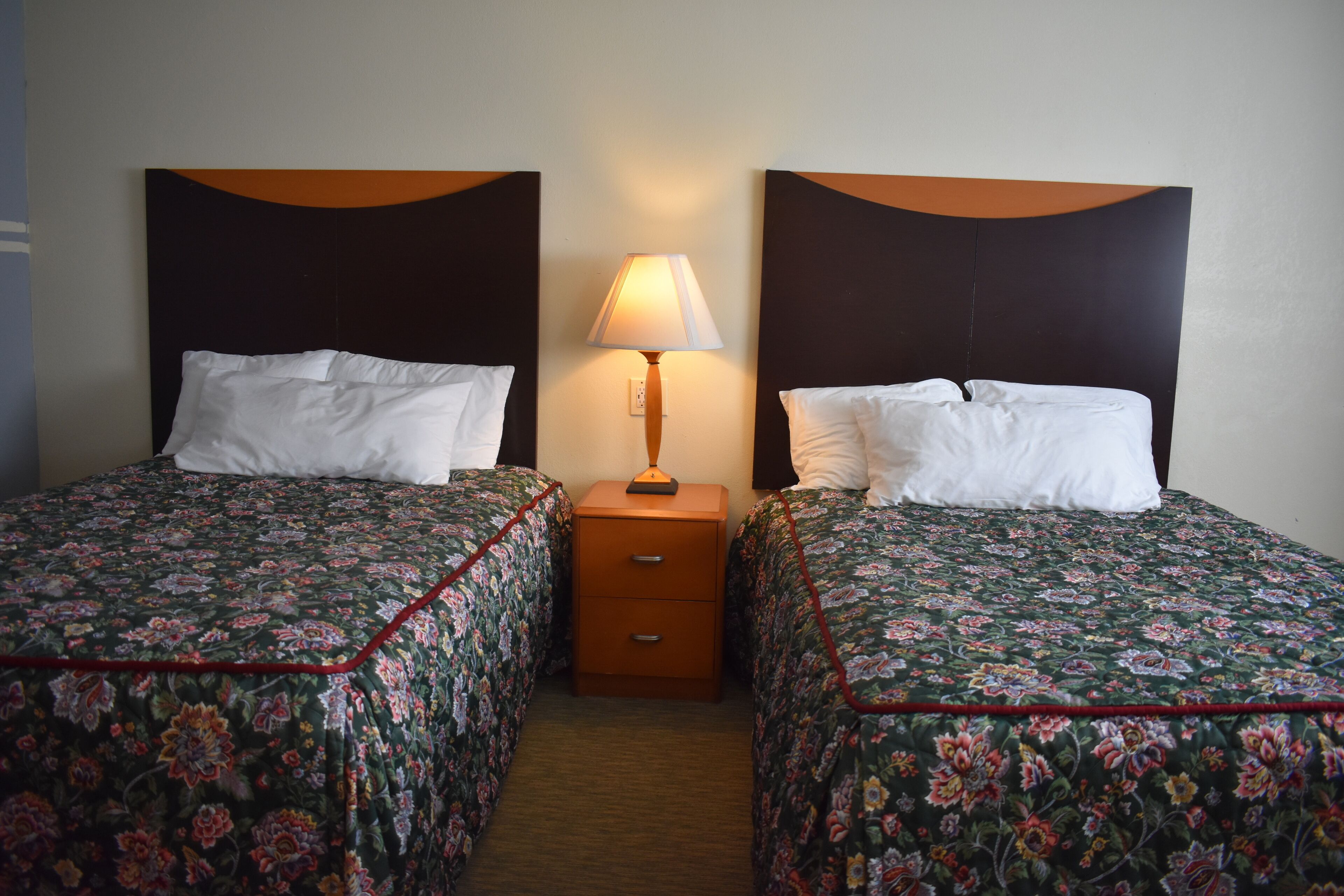 Photo - East Norwich Inn