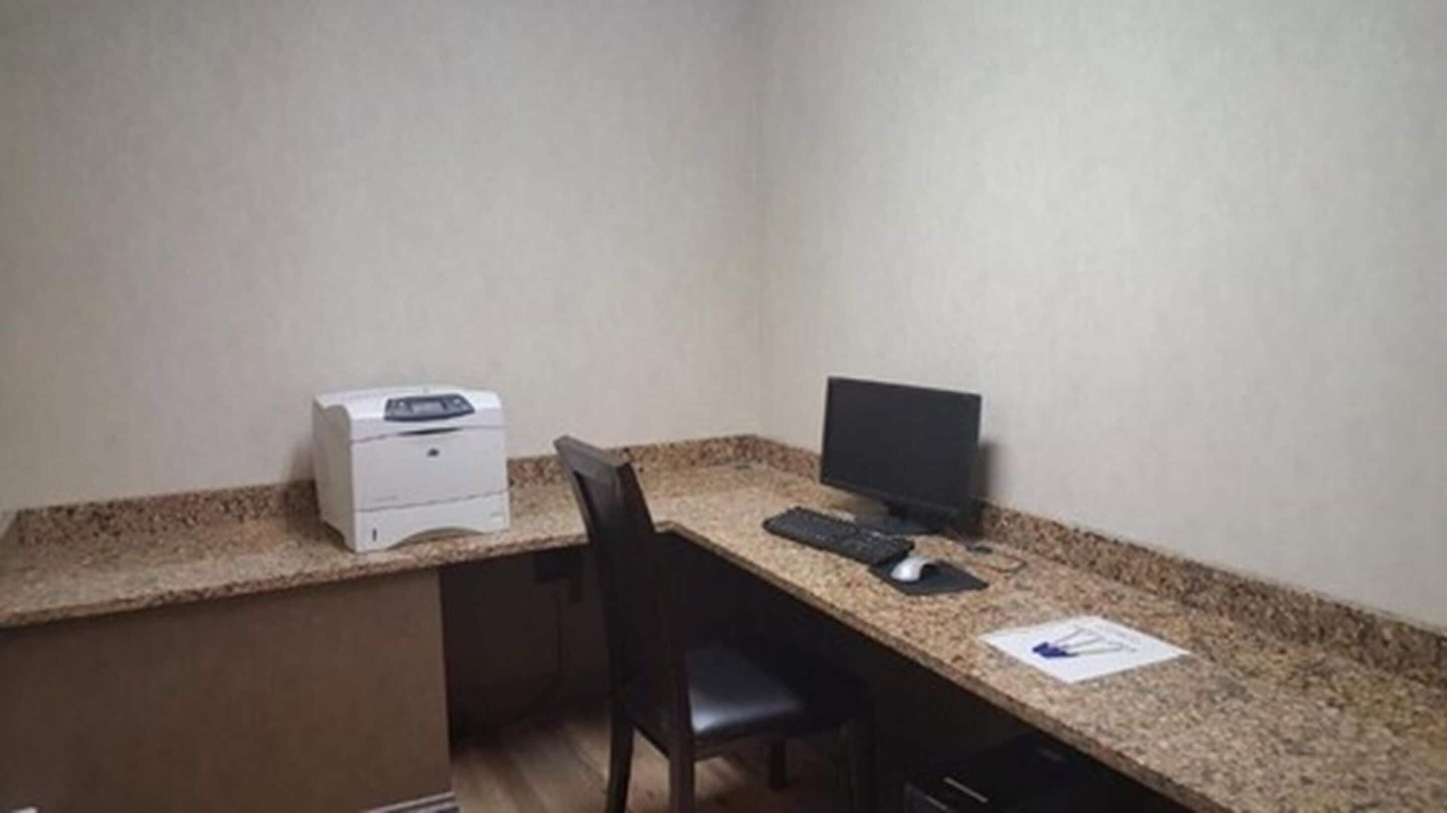 Photo - East Norwich Inn