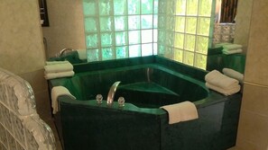 Hair dryer - Rodeway Inn (Marmora)