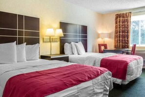 Iron/ironing board, cribs/infant beds, rollaway beds, free WiFi - Rodeway Inn (Marmora)