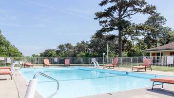 Seasonal outdoor pool