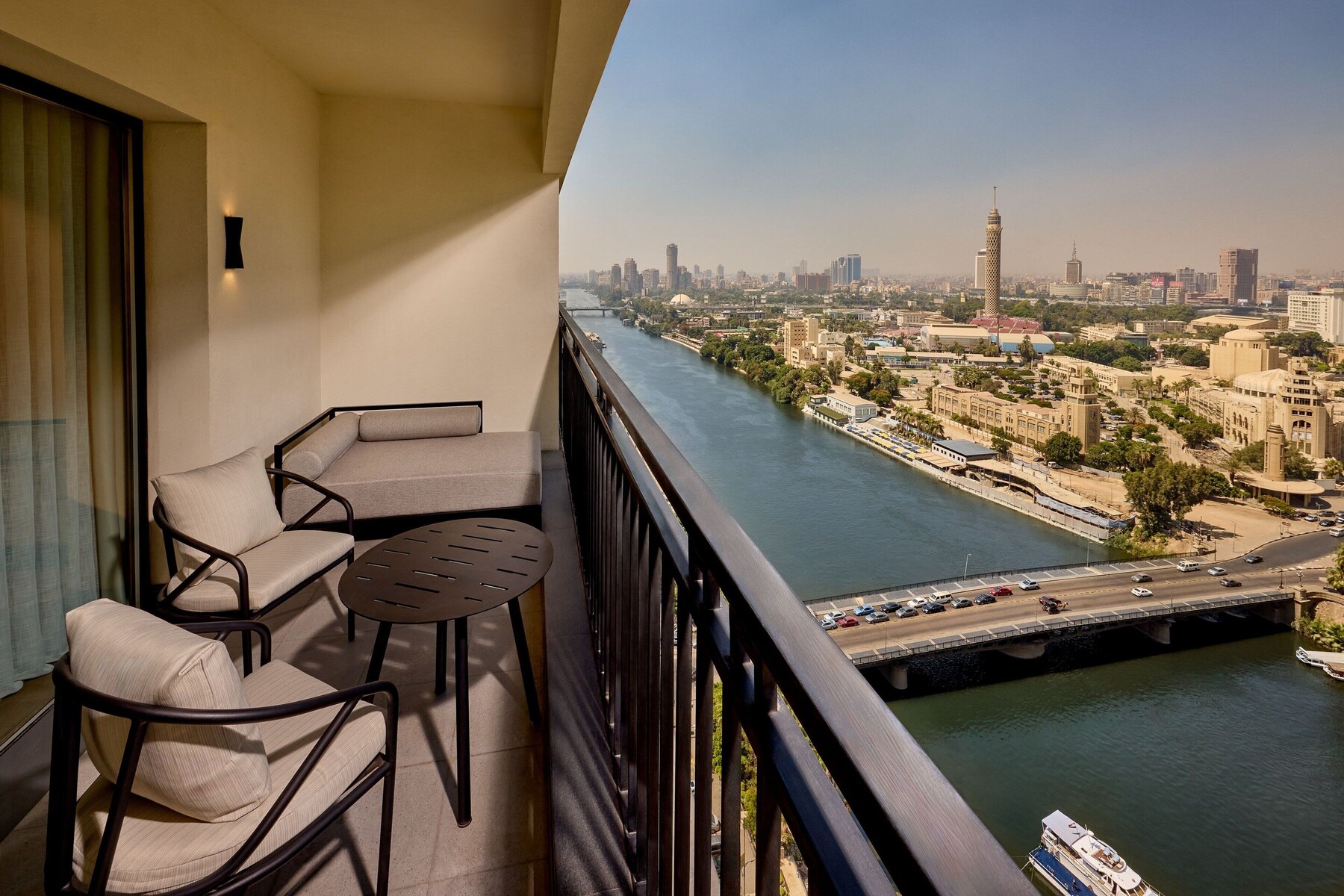 Premium bedding, pillowtop beds, minibar, in-room safe