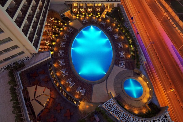 Literie de qualité supérieure, surmatelas, minibar