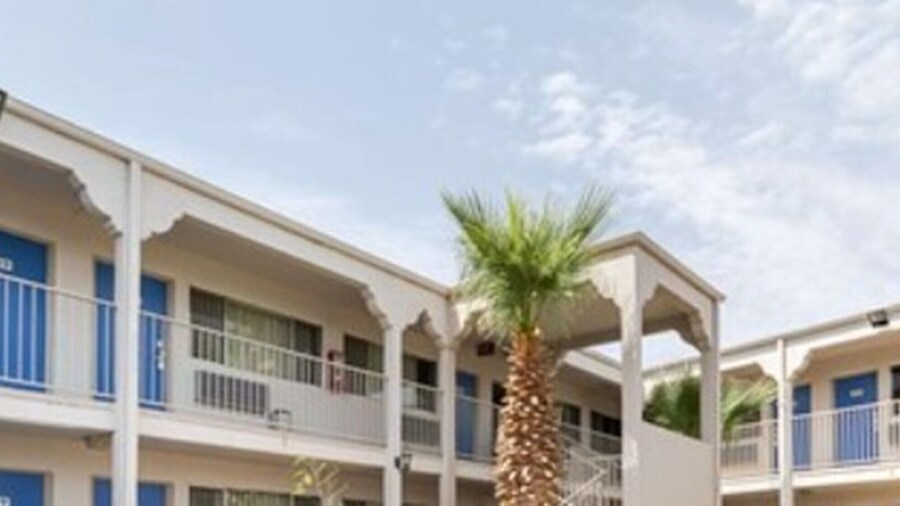 Motel 6 El Paso, TX - Airport - Fort Bliss