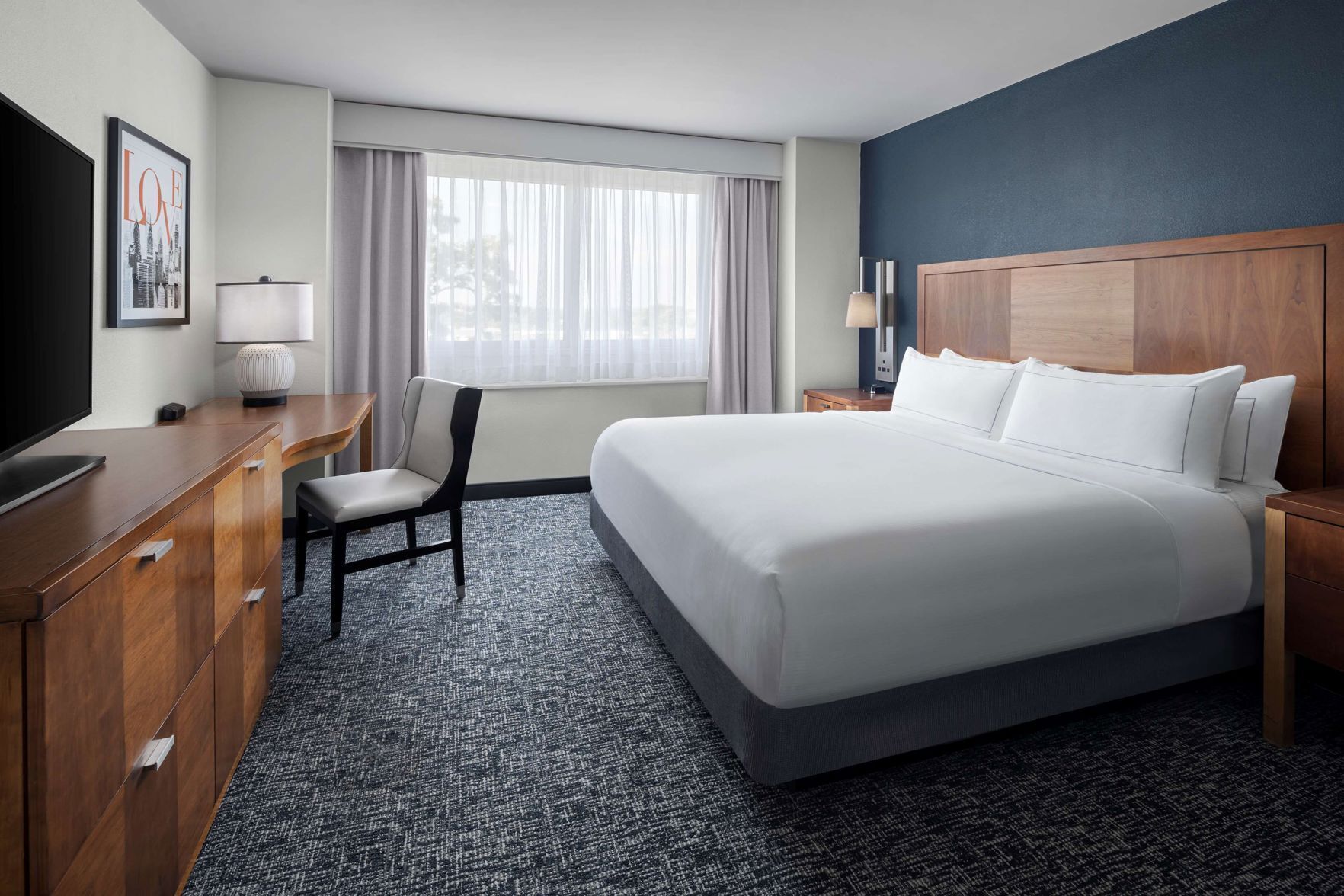 Down comforters, in-room safe, desk, laptop workspace