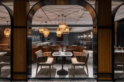 The Alloy King of Prussia - a DoubleTree by Hilton
