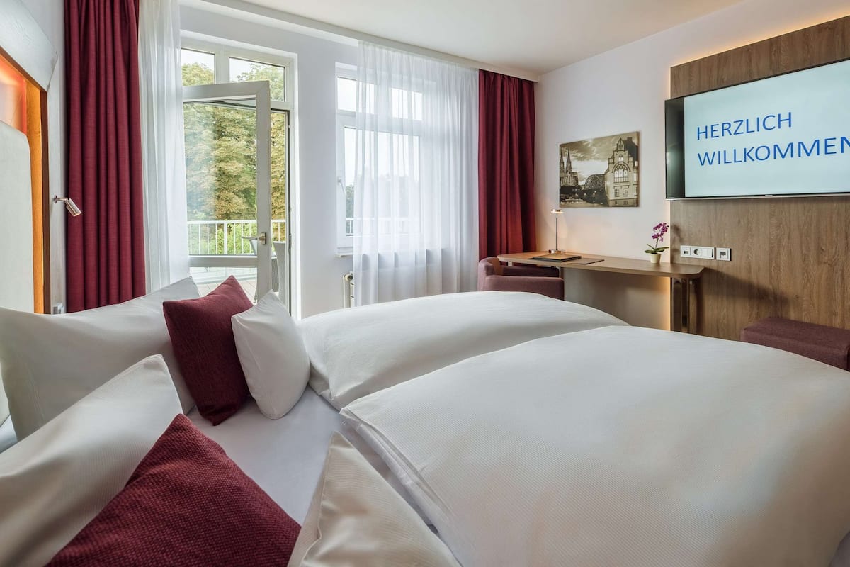 Chambre Standard, 1 lit double, terrasse, vue parc | Literie hypoallergénique, minibar, coffres-forts dans les chambres