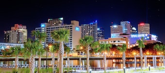 The Barrymore Hotel Tampa Riverwalk