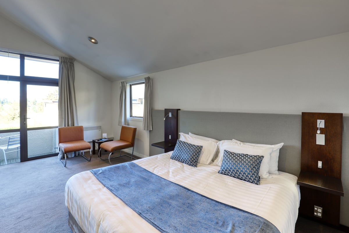 Studio Suite | 2 bedrooms, laptop workspace, iron/ironing board, free WiFi