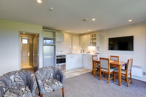 Apartment, 1 Bedroom, Balcony | Private kitchen