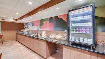 Petit déjeuner continental compris tous les jours