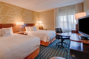 In-room safe, desk, blackout curtains, iron/ironing board - Fairfield Inn by Marriott Boston Woburn-Burlington (Woburn)