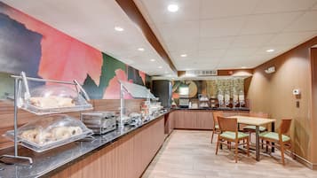 Free daily continental breakfast