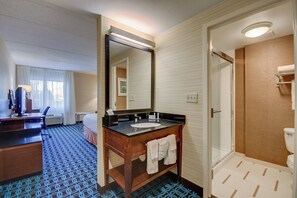 In-room safe, desk, blackout drapes, iron/ironing board - Fairfield Inn by Marriott Boston Woburn-Burlington (Woburn)