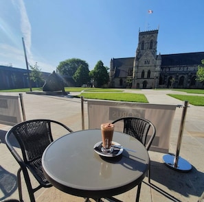 Breakfast, lunch, dinner served; British cuisine, garden views