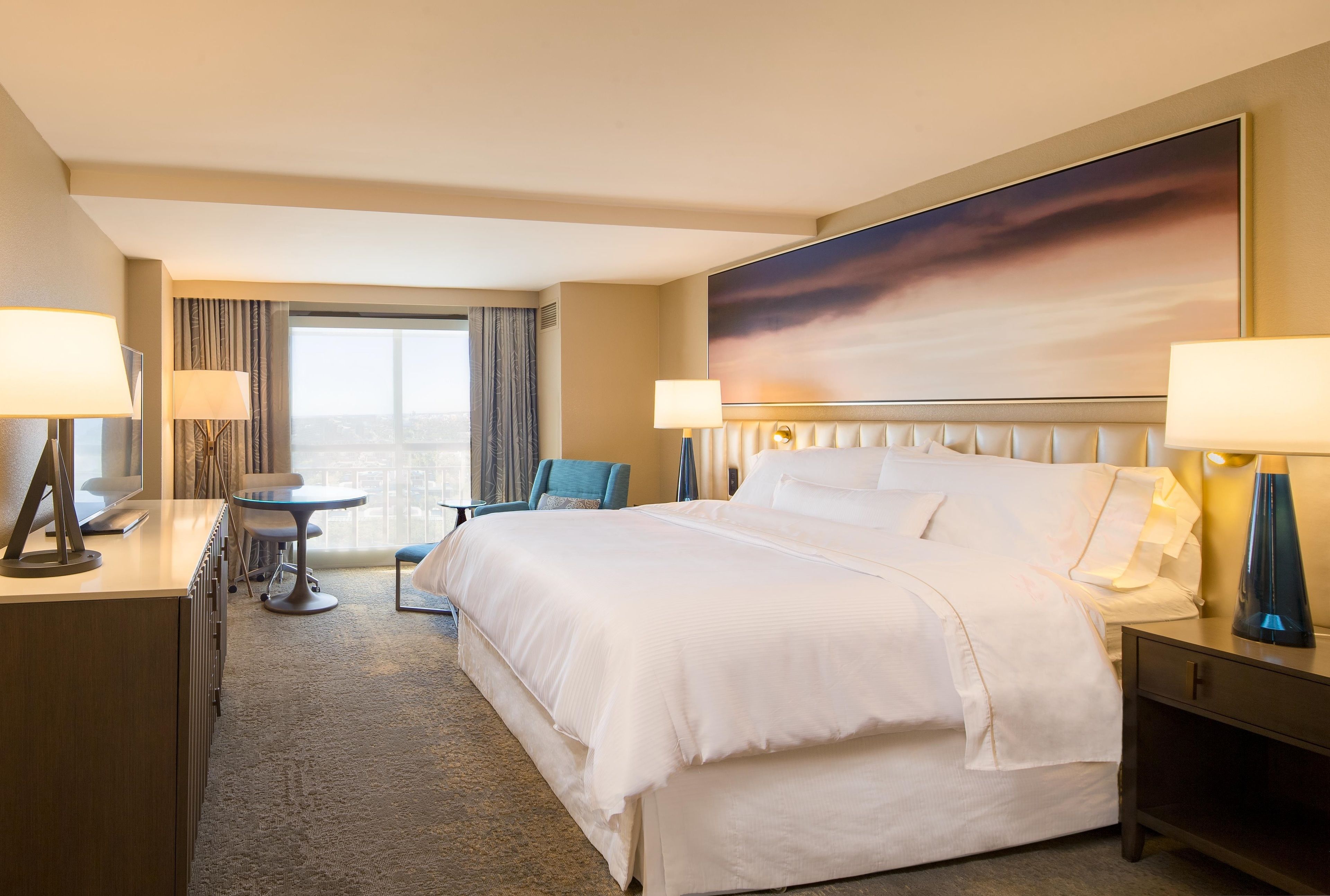 premium bedding, pillow-top beds, in-room safe, desk