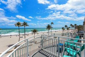 Premium Room, 1 King Bed, Oceanfront | Terrace/patio