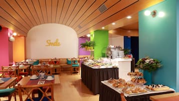 Daily buffet breakfast (EUR 15 per person)