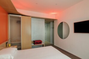 Superior Double or Twin Room | Premium bedding, minibar, in-room safe, desk - Hotel Mediolanum (Milan)