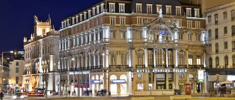 Front of property - evening/night