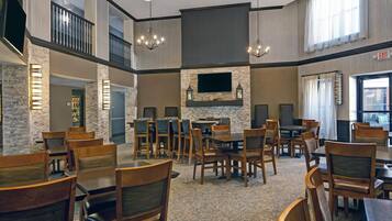 Desayuno bufé gratuito y diario